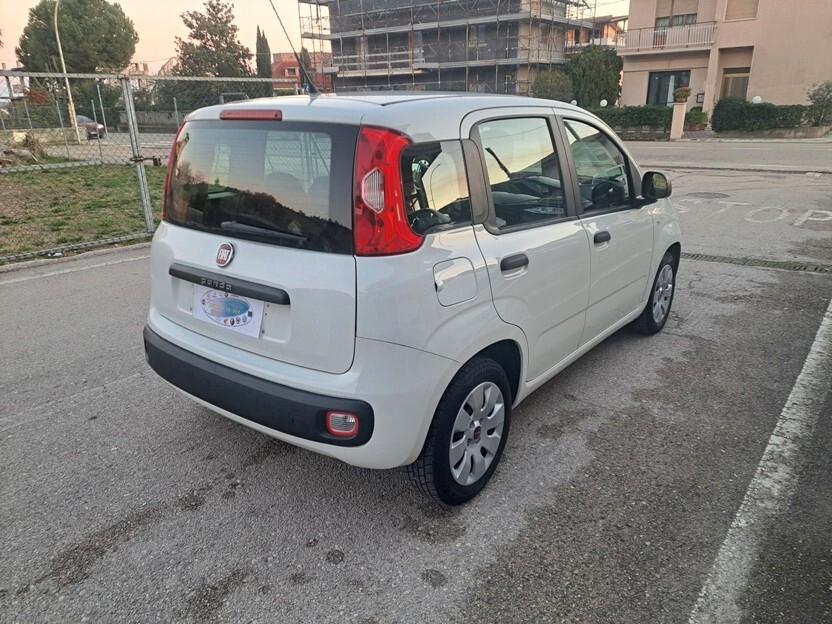 Fiat Panda 1.2 Lounge 5 POSTI - 2015