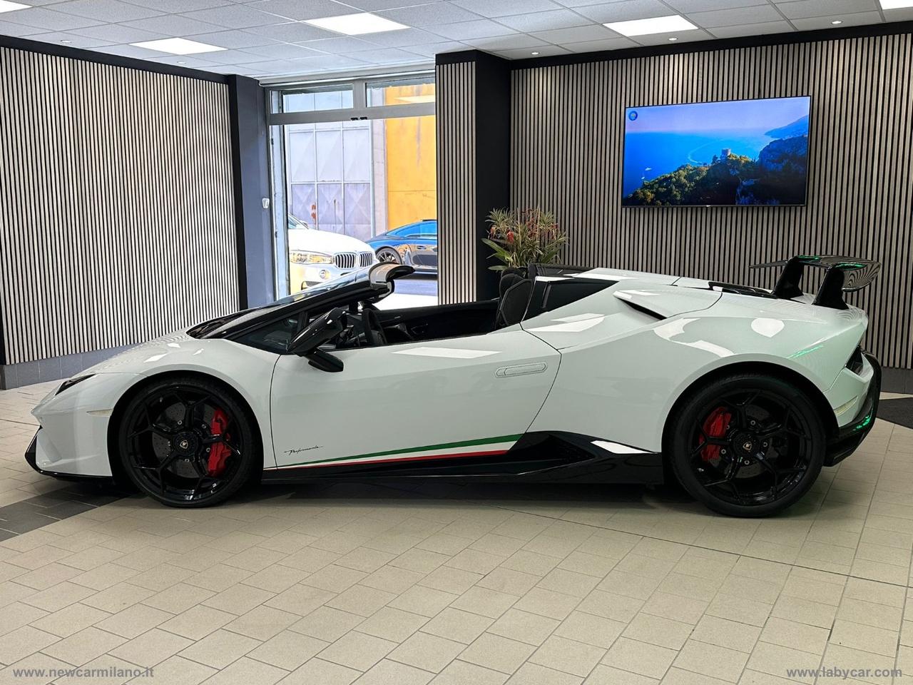 LAMBORGHINI Huracán 5.2 V10 Performante Spyder