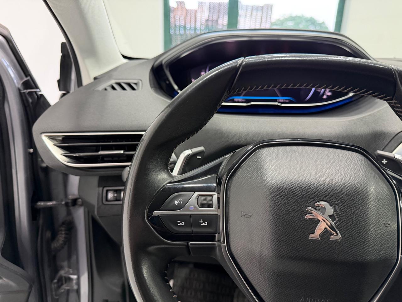 Peugeot 3008 BlueHDi 130 S&S EAT8 Allure
