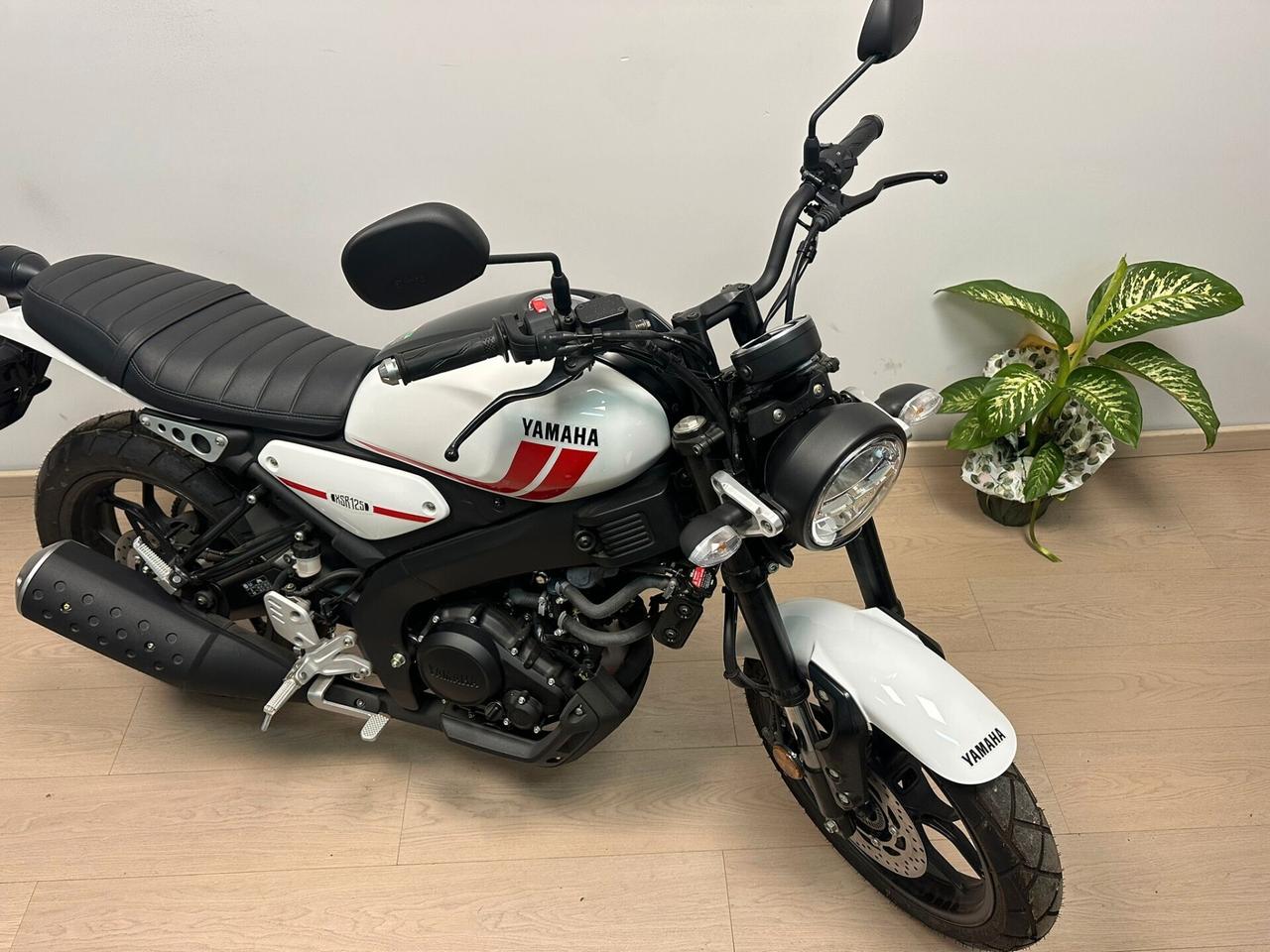 YAMAHA XSR 125 XSR125 - NUOVA - DA 69€ AL MESE