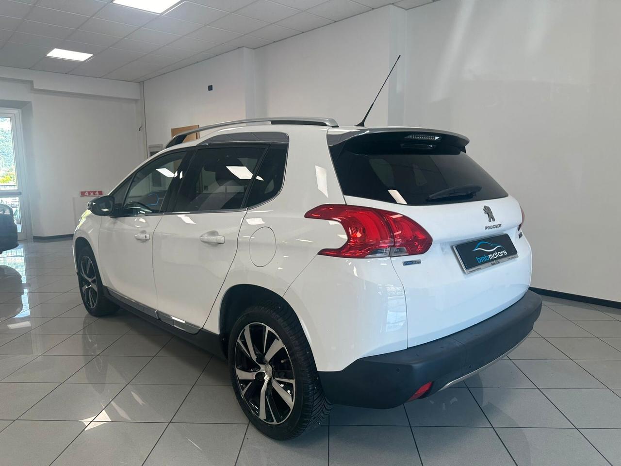Peugeot 2008 PureTech Turbo 110 S&S Allure
