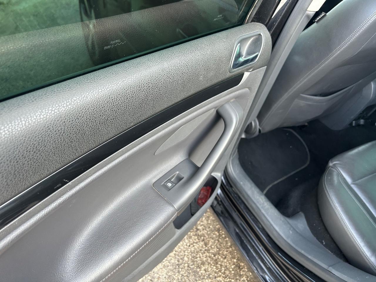 Volkswagen Golf 2.0 TDI DPF 5p. GTI