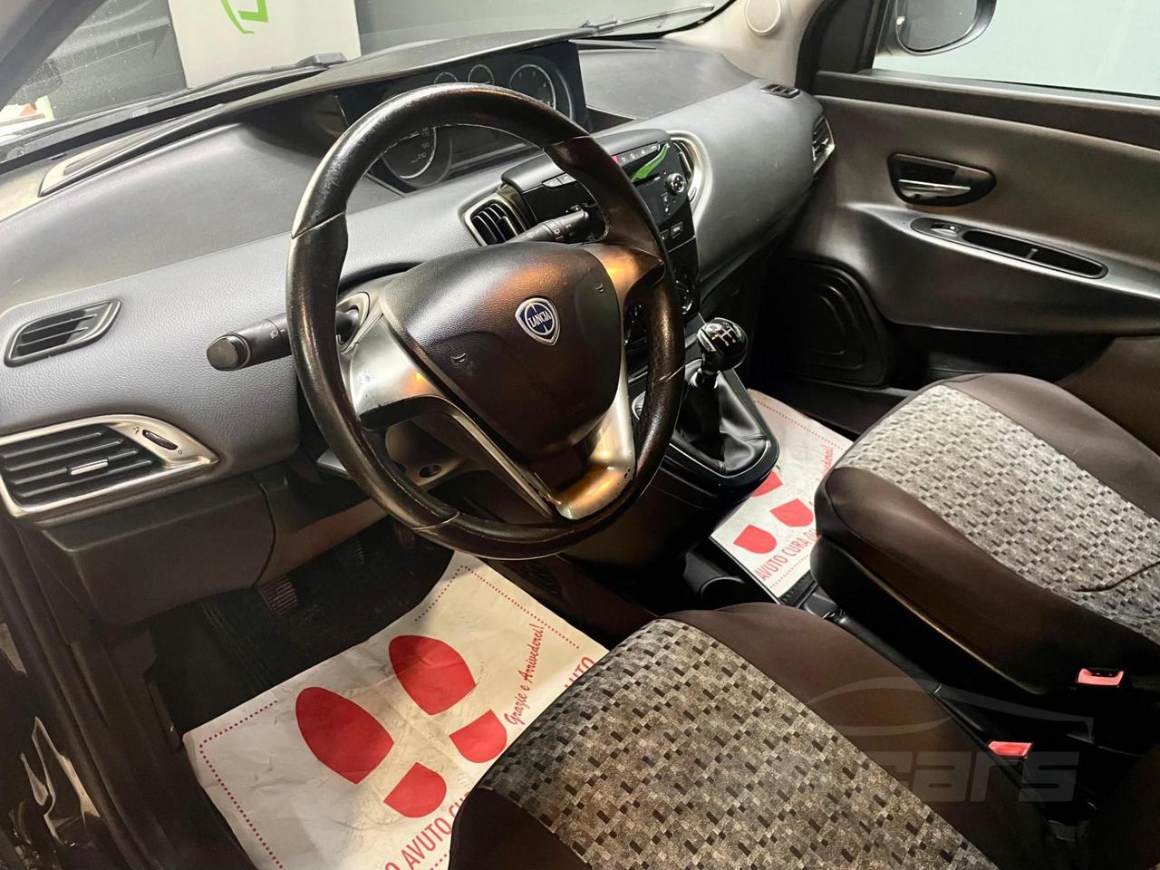 Lancia Ypsilon 5 Porte Ypsilon 1.3 mjt Platinum s&s 95cv