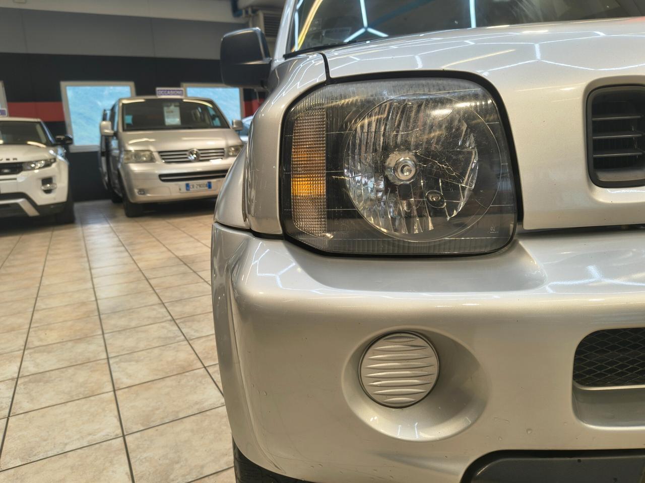 Suzuki Jimny 1.3i 16V cat 4WD JLX
