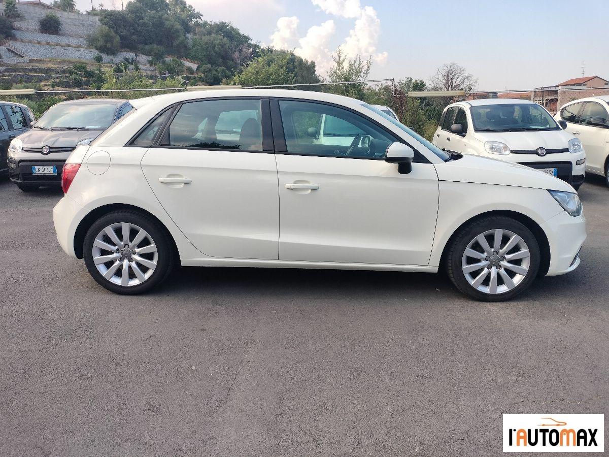 AUDI - A1 Sportback Sportback 1.6 tdi Ambition s-tronic