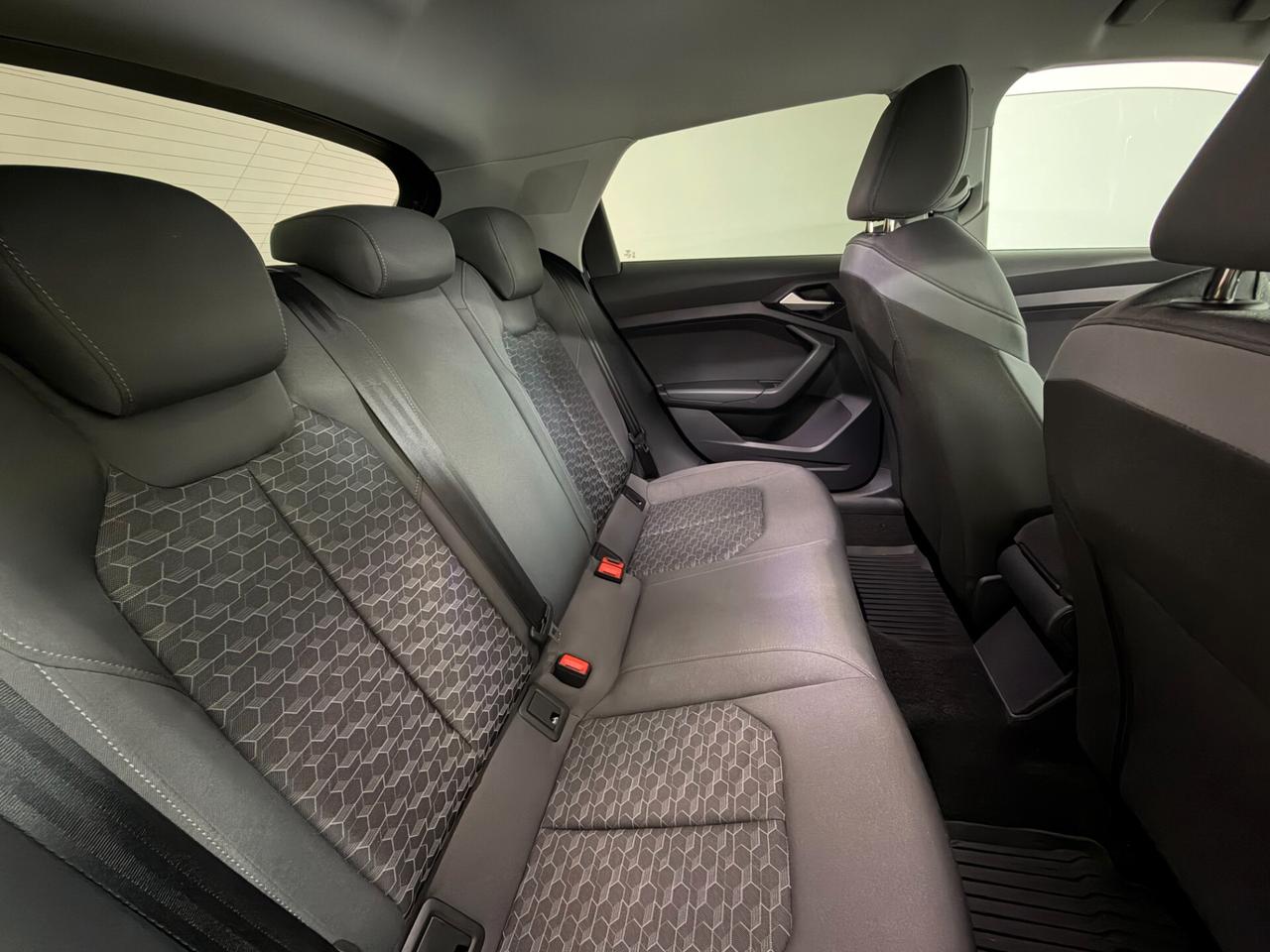 Audi A1 SPB 30 TFSI Identity Black 110CV LED/NAVI/17"