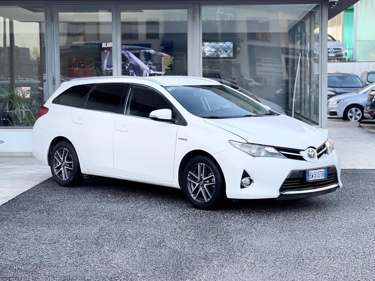 Toyota Auris 1.8 Hybrid 99CV E5 Neo - 2014