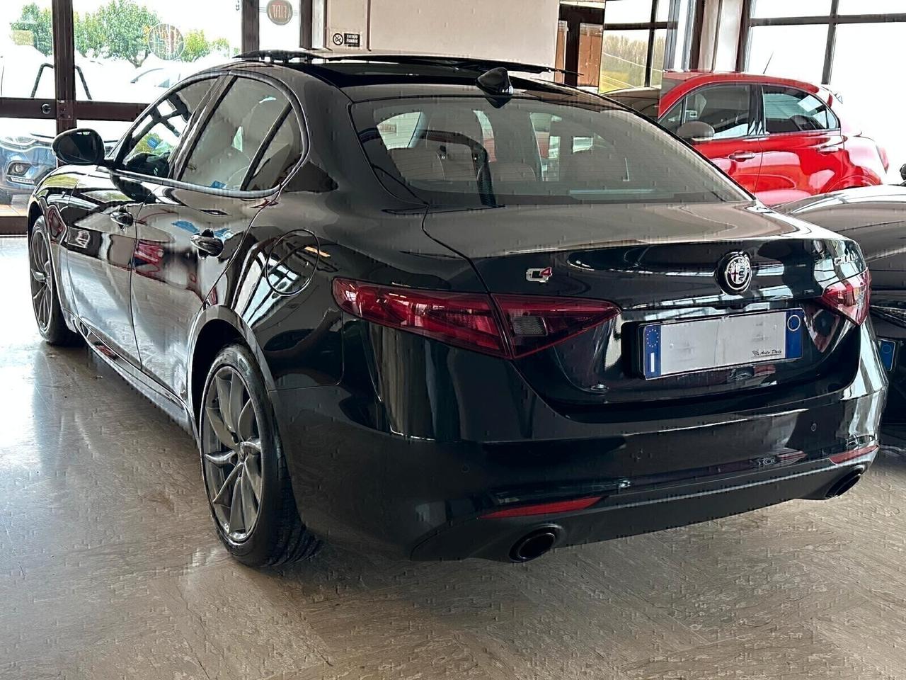 Alfa Romeo Giulia Q4 2.2 TURBODIESEL 210 cv. AT8 TI (KM 0)