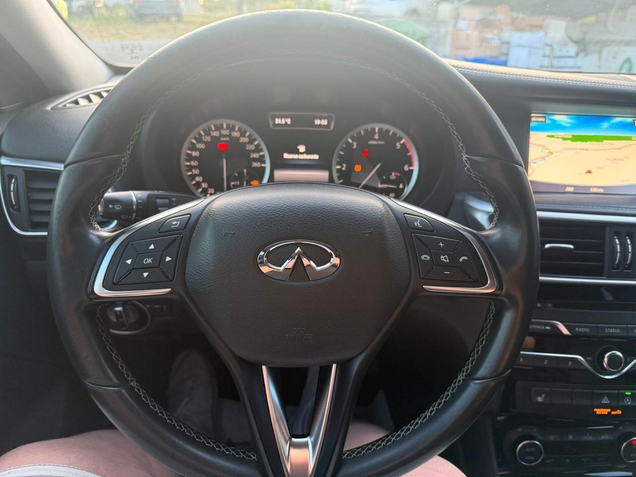 Infiniti Q30 2.2 diesel DCT AWD Premium Tech