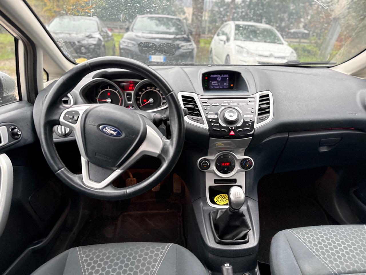 Ford Fiesta 1.4 TDCi 70CV 5 porte Titanium