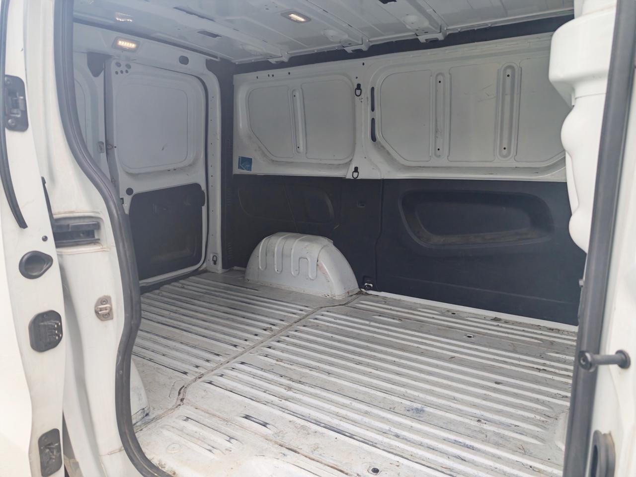 Nissan Primastar 110cv L1H1 PREZZO VERO