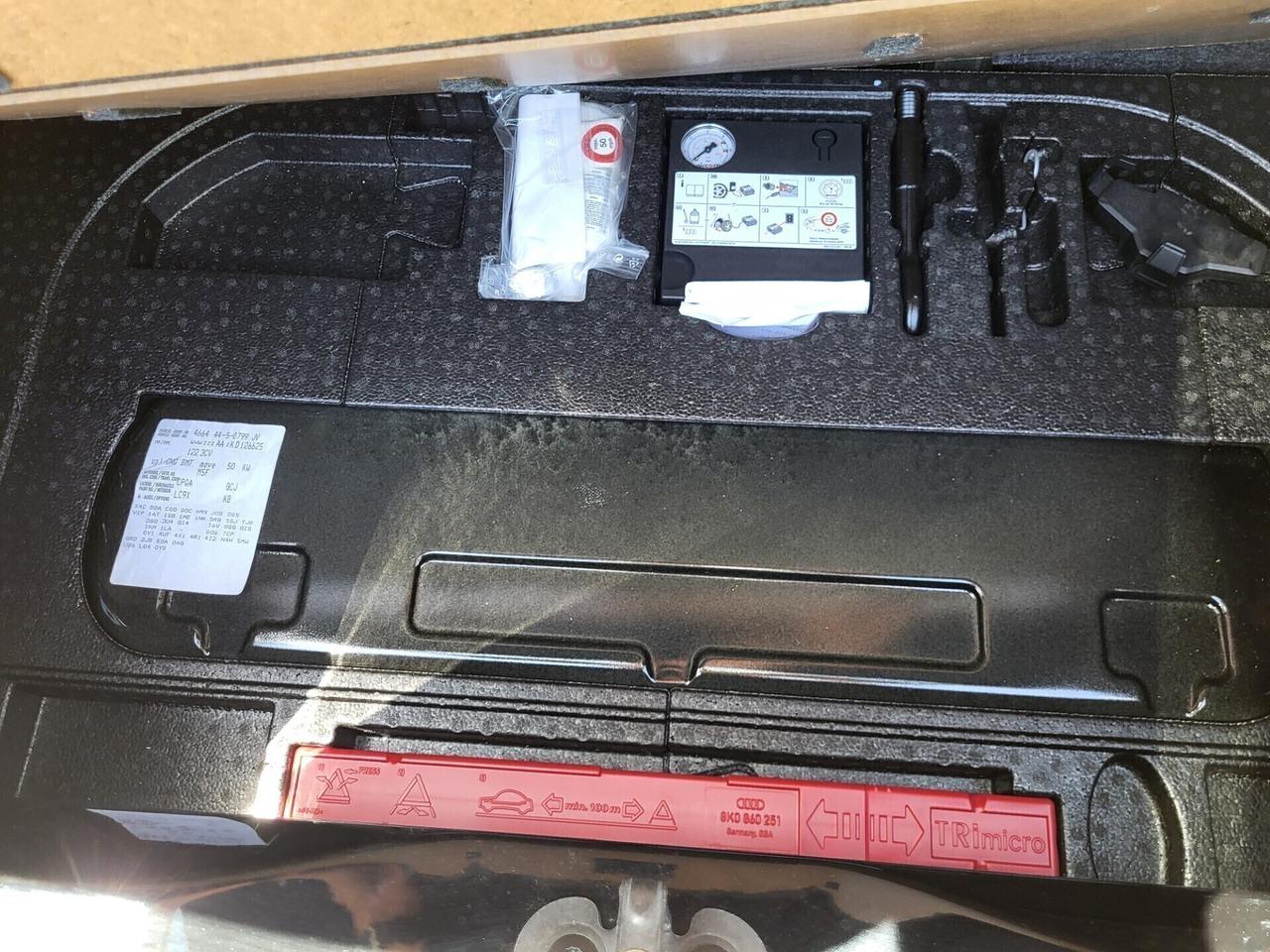 VOLKSWAGEN UP! ECO-FRENATA CITY-BOLLO 35 EURO-2 REVISIONI