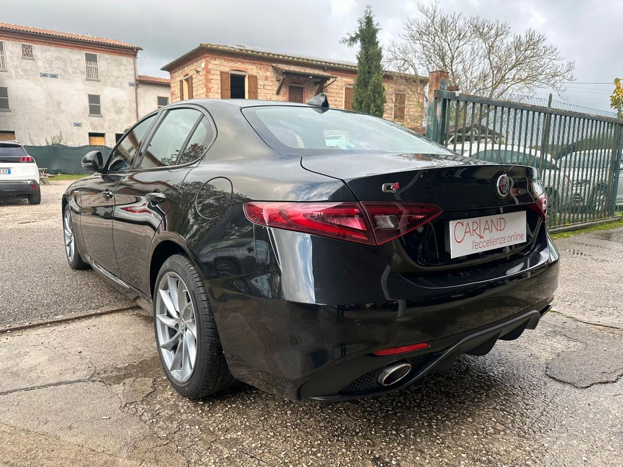 Alfa Romeo Giulia 2.2 Turbodiesel 210 CV AT8 AWD Q4 Veloce