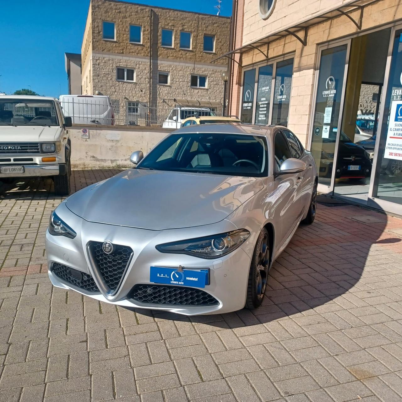 TENUTA IN MODO MANIACALE GIULIA 2.2 TDI FULL OPTIONAL