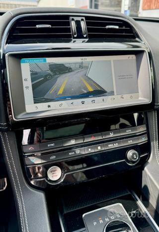 JAGUAR F-Pace 2.0 D 180 CV aut. R-Sport
