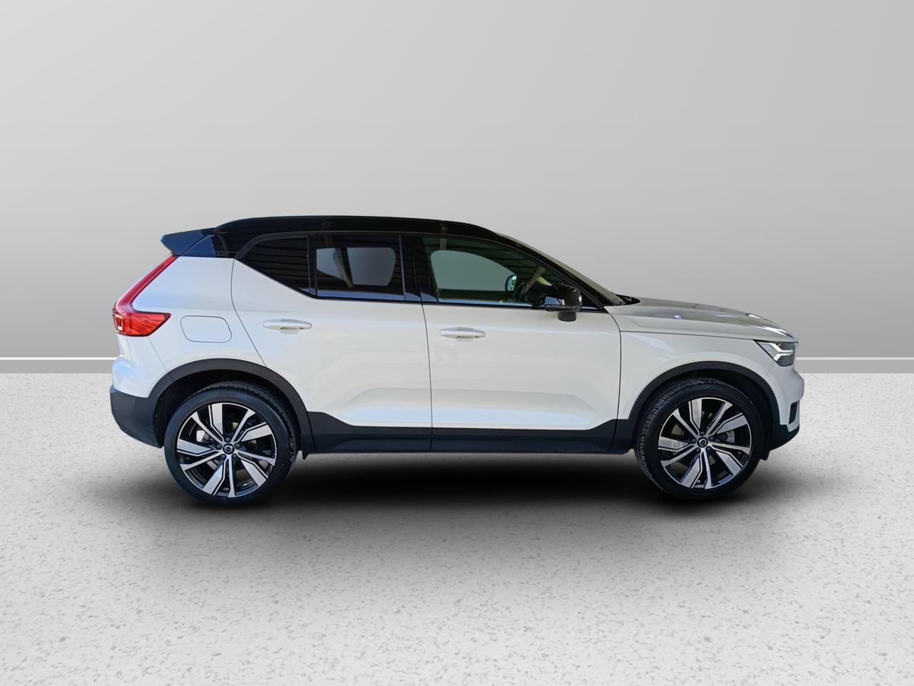 VOLVO XC40 - XC40 1.5 t4 phev R-design auto my21