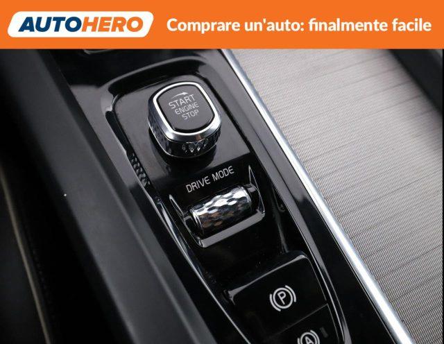 VOLVO XC60 B4 Geartronic R-design