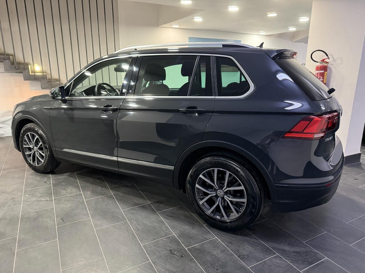 Volkswagen Tiguan 2.0 TDI SCR DSG Business BlueMotion Technology
