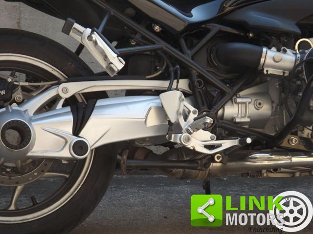 BMW R 1200 R anno 2008 con valigie laterali BMW originali