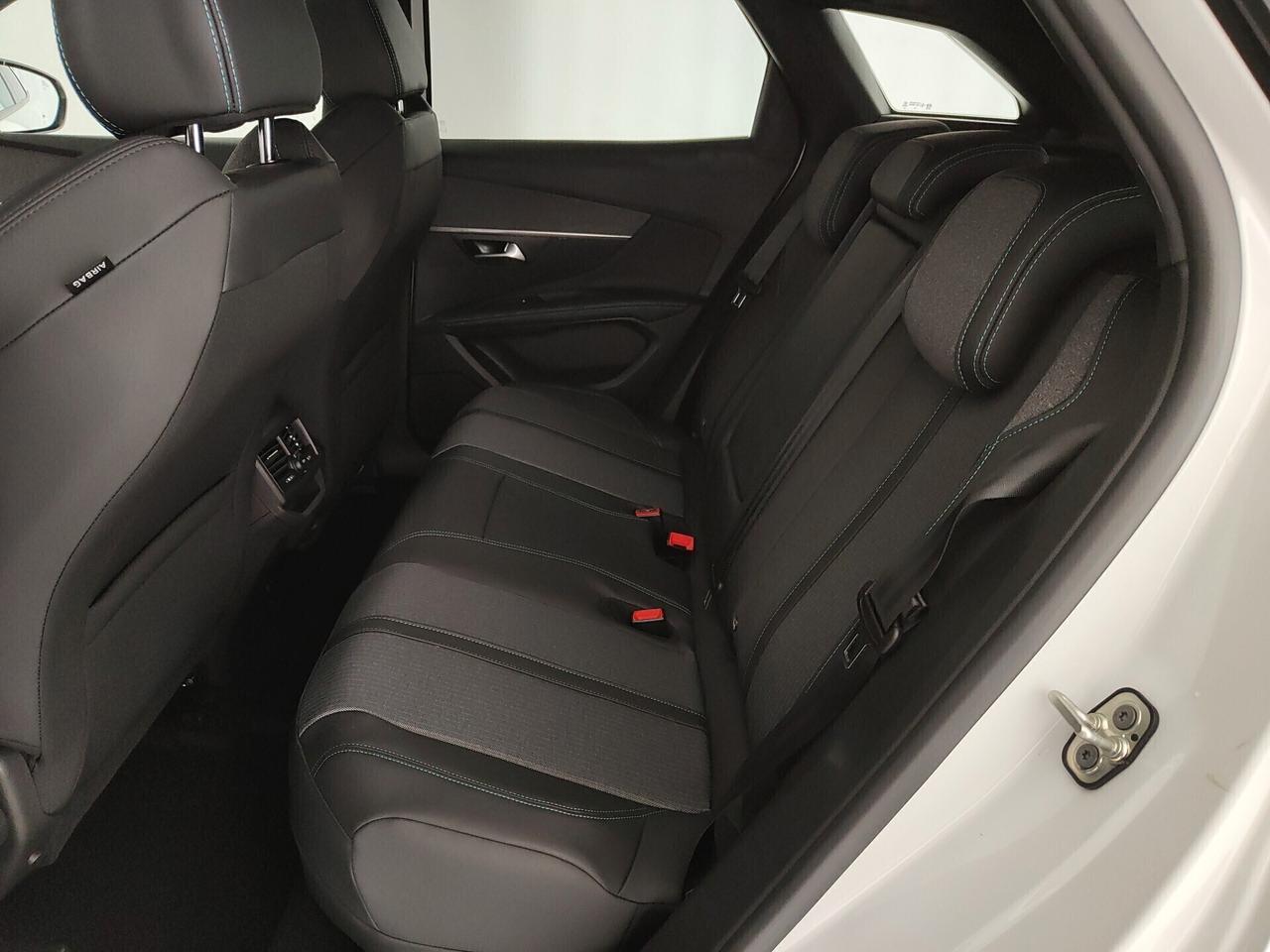 Peugeot 3008 Hybrid4 300 e-EAT8 Allure Pack