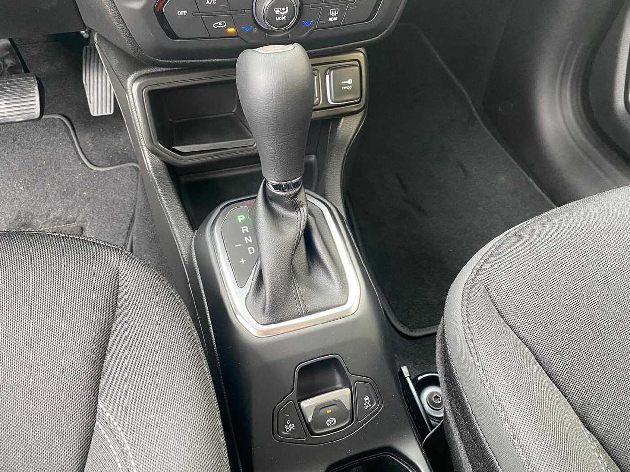 Jeep Renegade 1.5 Turbo T4 MHEV Altitude