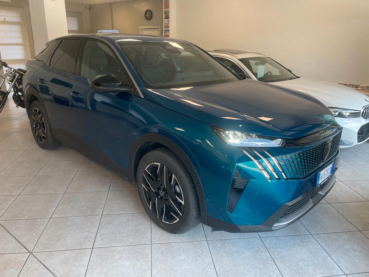 Peugeot 3008 Hybrid 145 e-DCS6 Allure PREZZO REALE