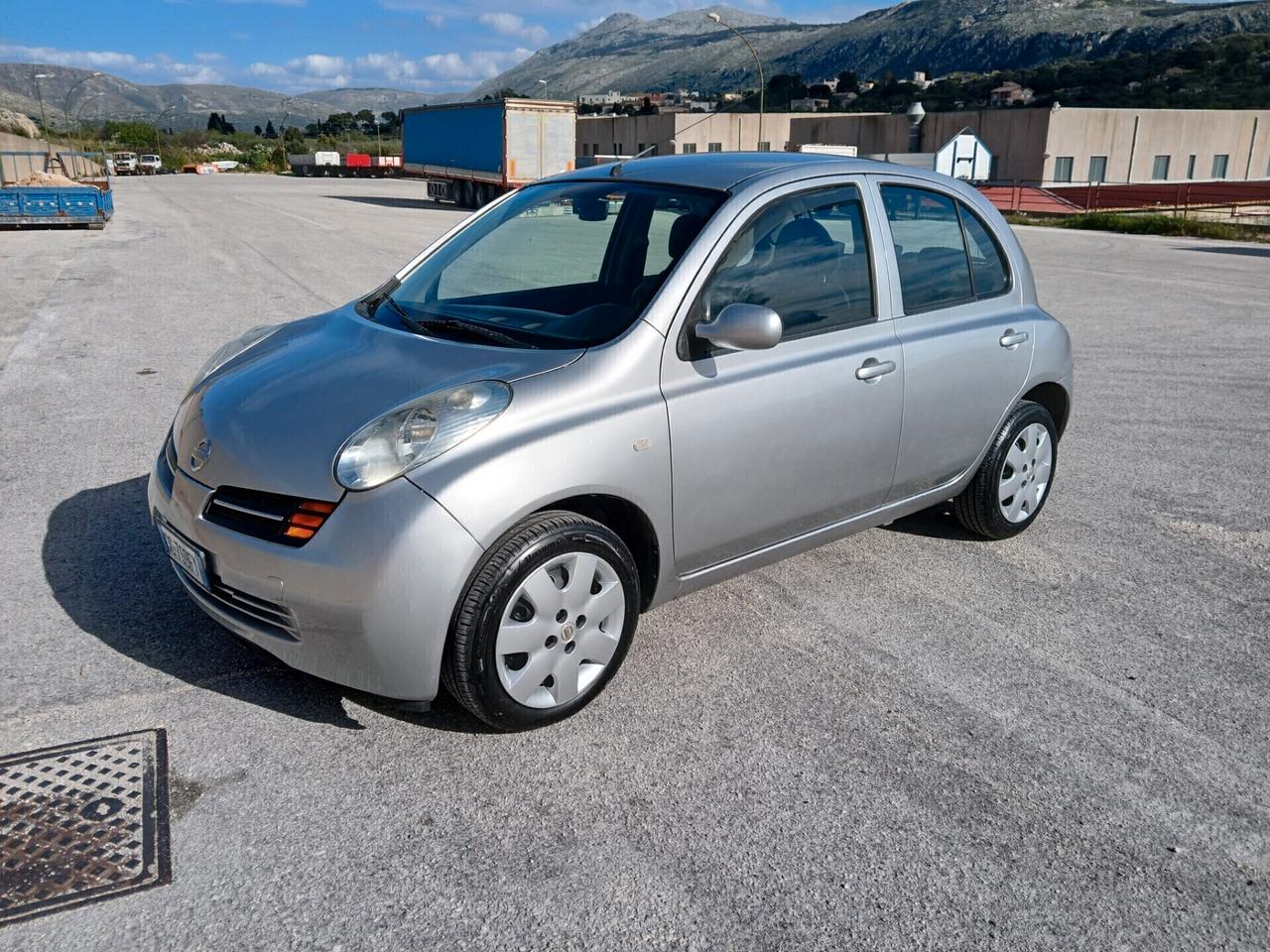 Nissan Micra 1.2 Benzina