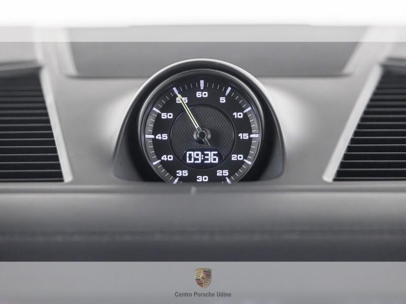 Porsche Cayenne 3.0 e-hybrid tiptronic