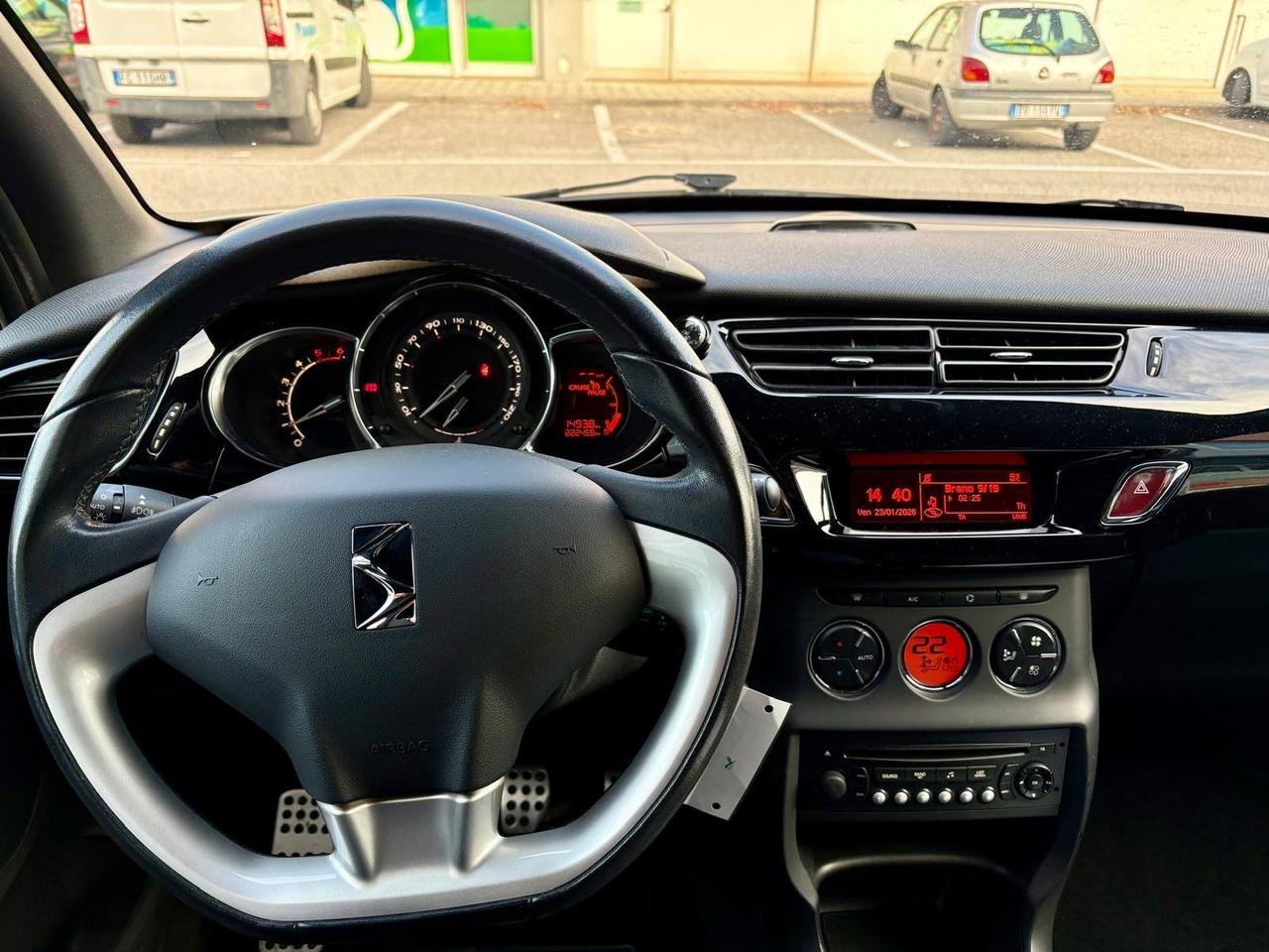 Ds DS3 3 1.4 HDi 70 Just Black