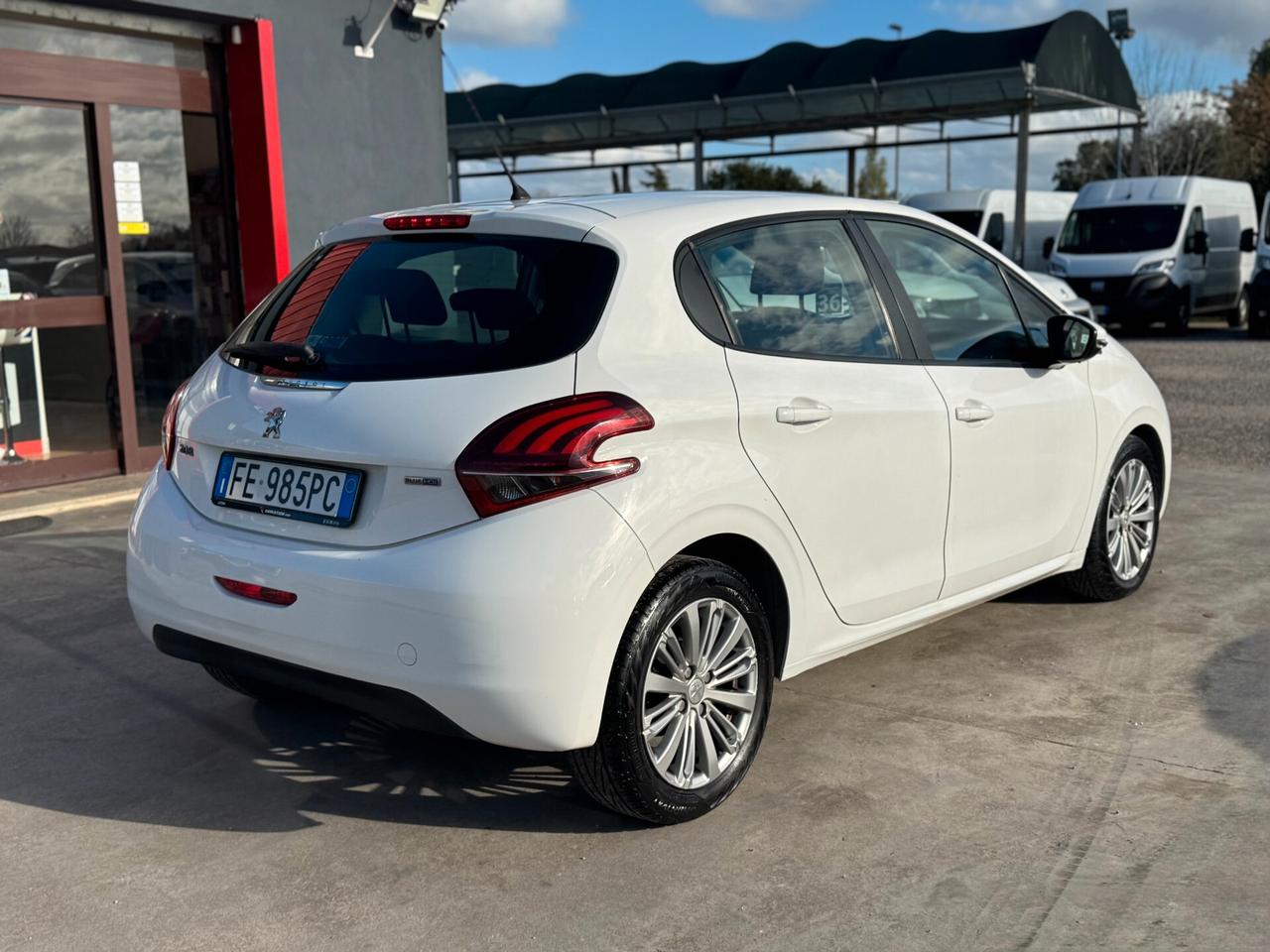 Peugeot 208 BlueHDi 75 5 porte Allure * NEOPATENTATI