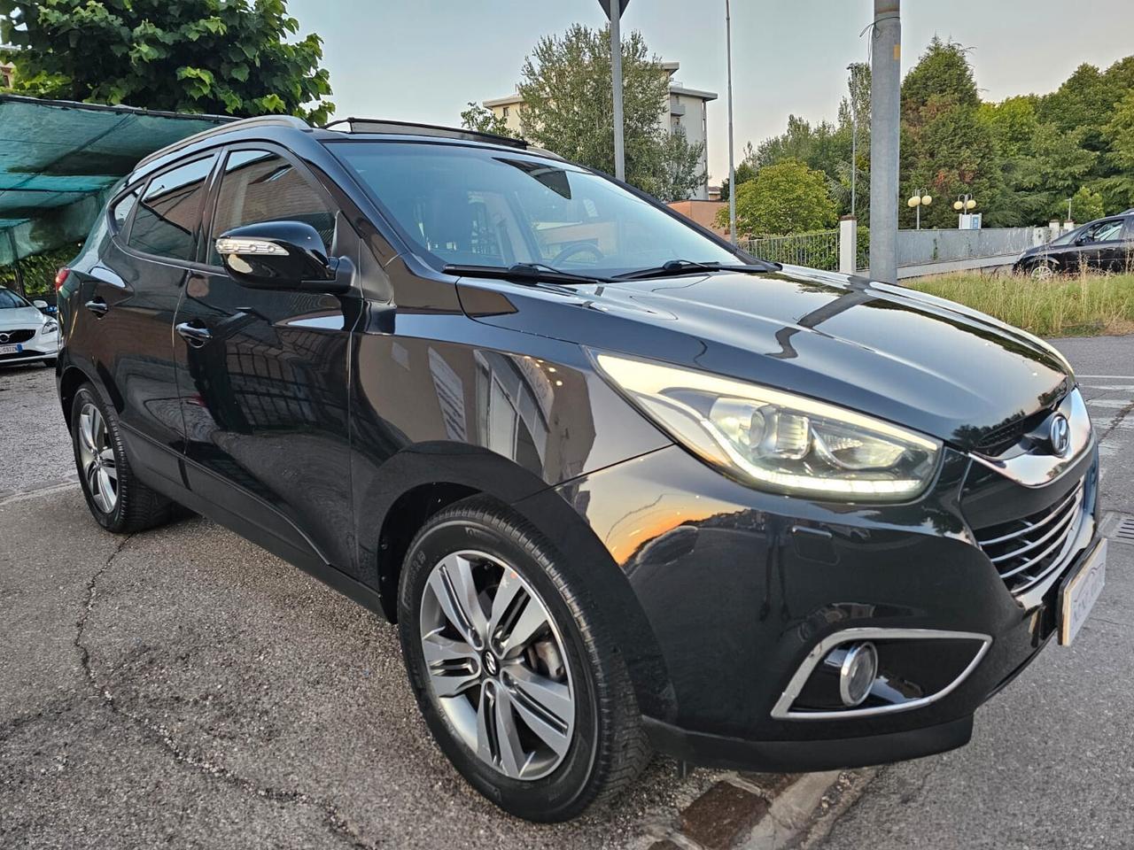 Hyundai iX35 1.7 CRDi 115cv Blue*Pelle*Navi*Tetto*Bi-Xeno*Unipro*