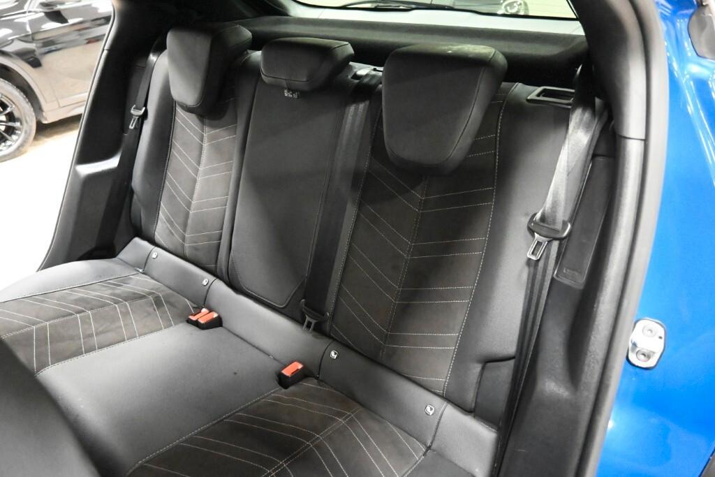 OPEL MOKKA 1.2 TURBO 136CV 6M. ULTIMATE ( FARI LED - PDC - COCKPIT - MIRROR - TELECAMERA POST. - TETTO BICOLORE - ADAPTIVE CRUISE - CERCHI 18 )