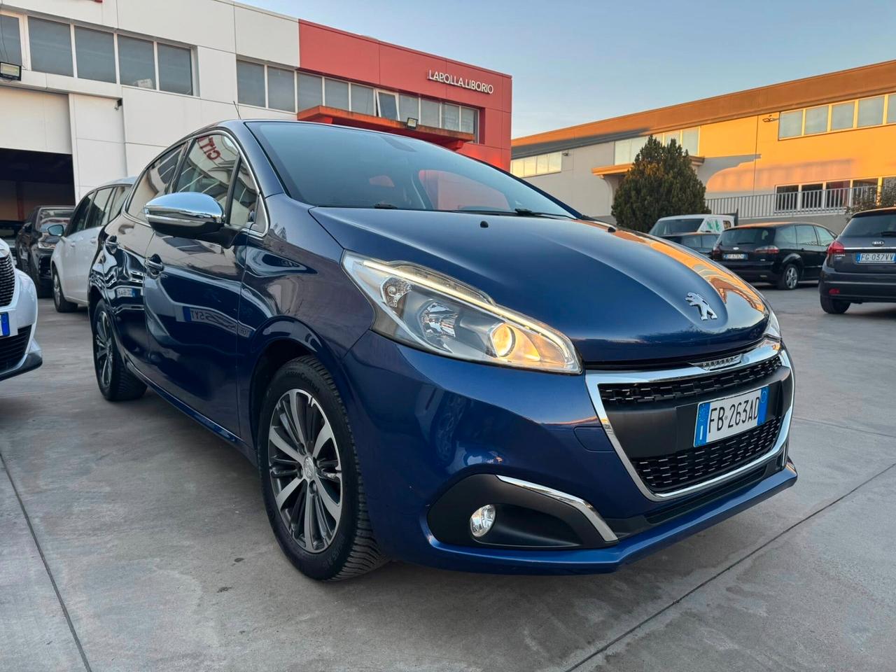 Peugeot 208 BlueHDi 5 porte Allure