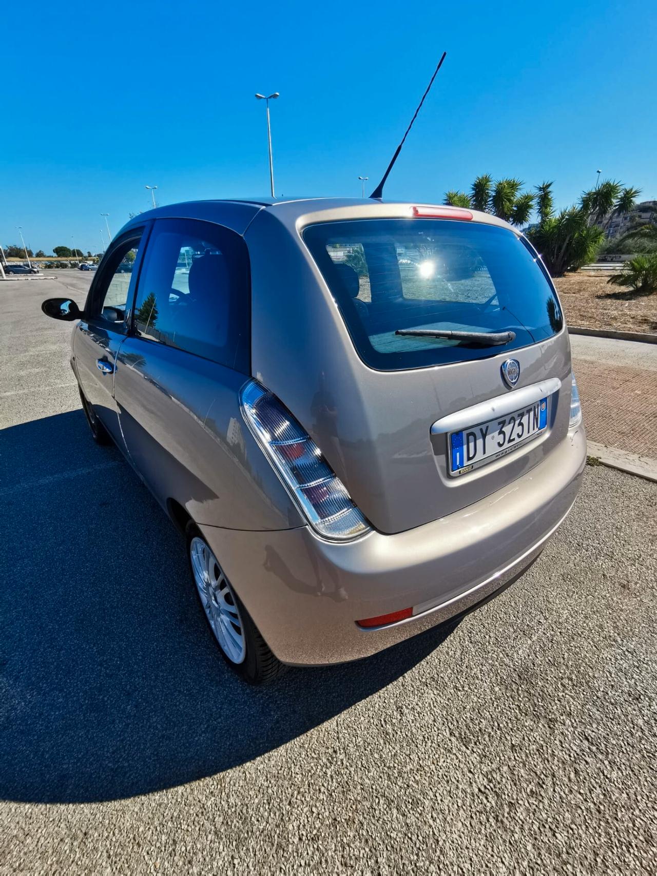 Lancia Ypsilon 1.2 Argento solo km.126000