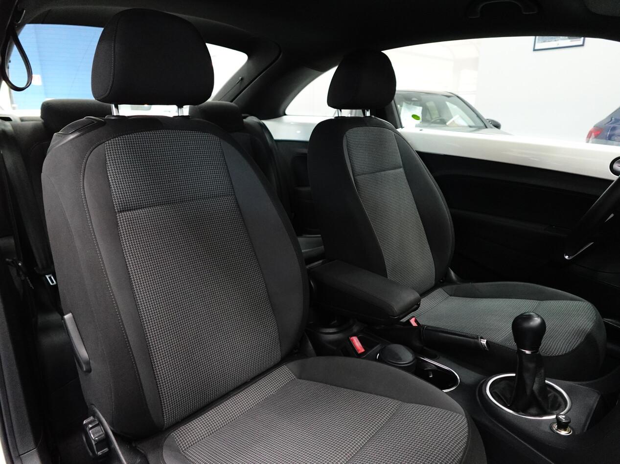 Volkswagen Maggiolino Berlina 1.6 TDI 105 CV DESIGN
