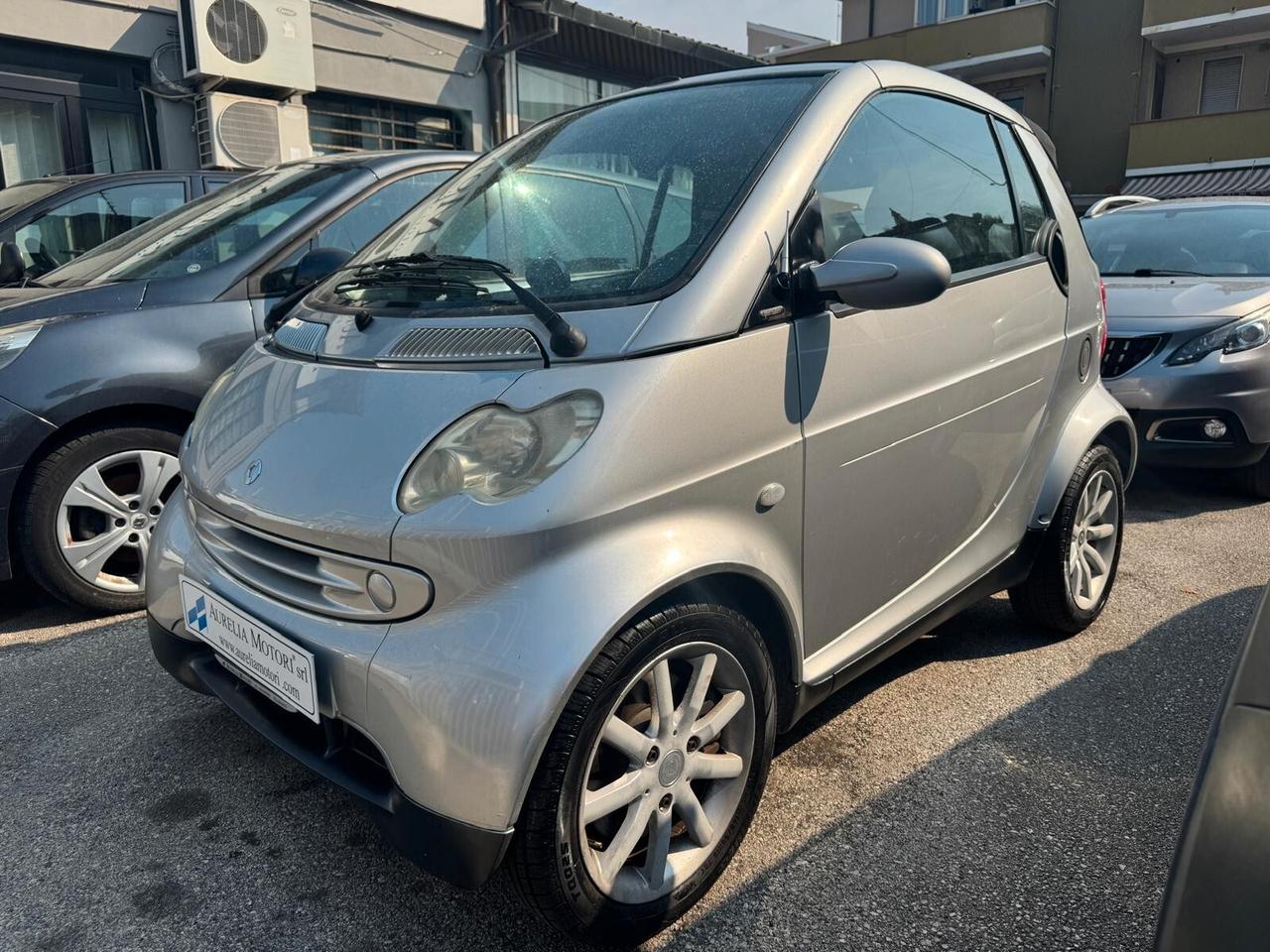 Smart ForTwo 700 cabrio passion (45 kW) TENUTA BENE GOMME NUOVE