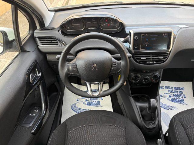PEUGEOT 208 1.2 82 Business