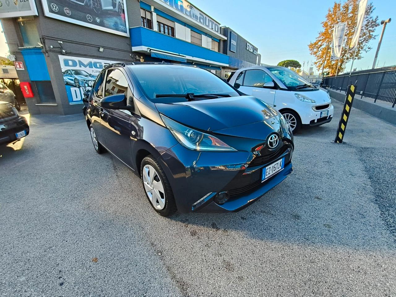 Toyota Aygo Connect 1.0 VVT-i 72 CV 5 porte x-play