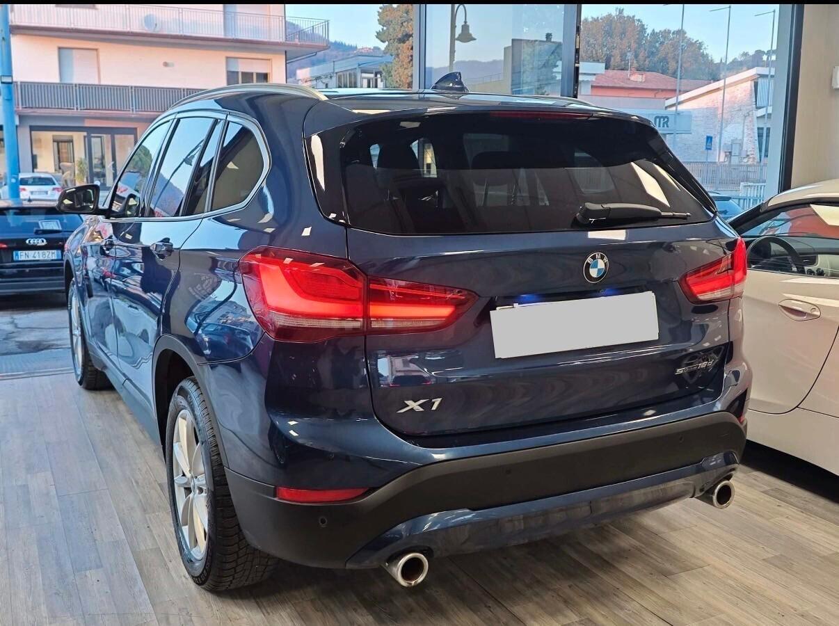 Bmw X1 sDrive 18d 150cv Autom. Advantage Restyling 2021