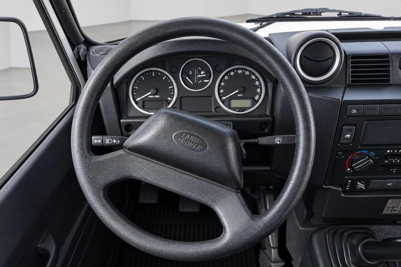 Land Rover Defender 2.2 TD4 110 PICK-UP +IVA
