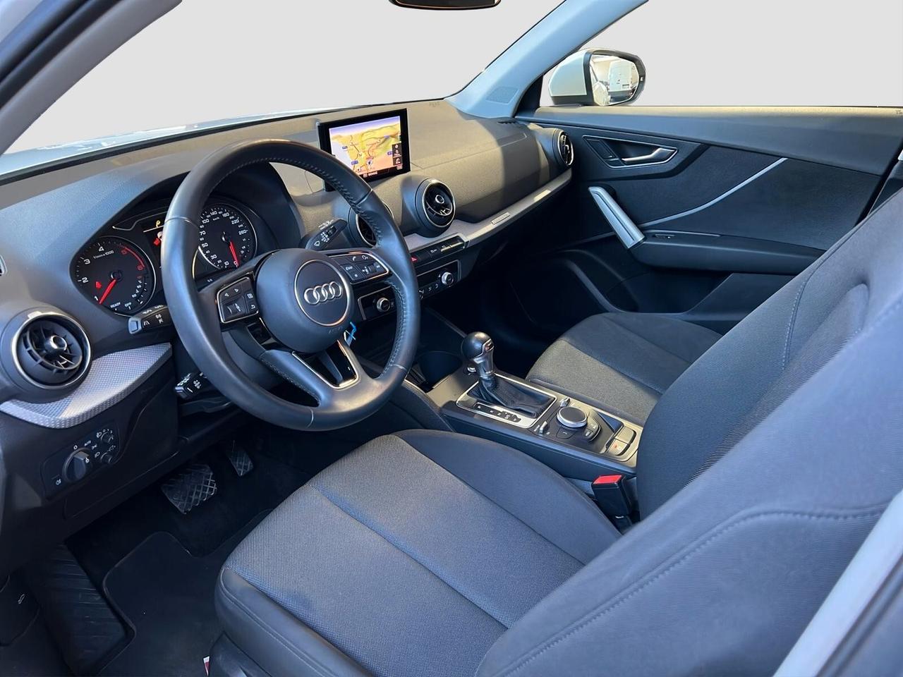 Audi Q2 35 TDI quattro S tronic Business