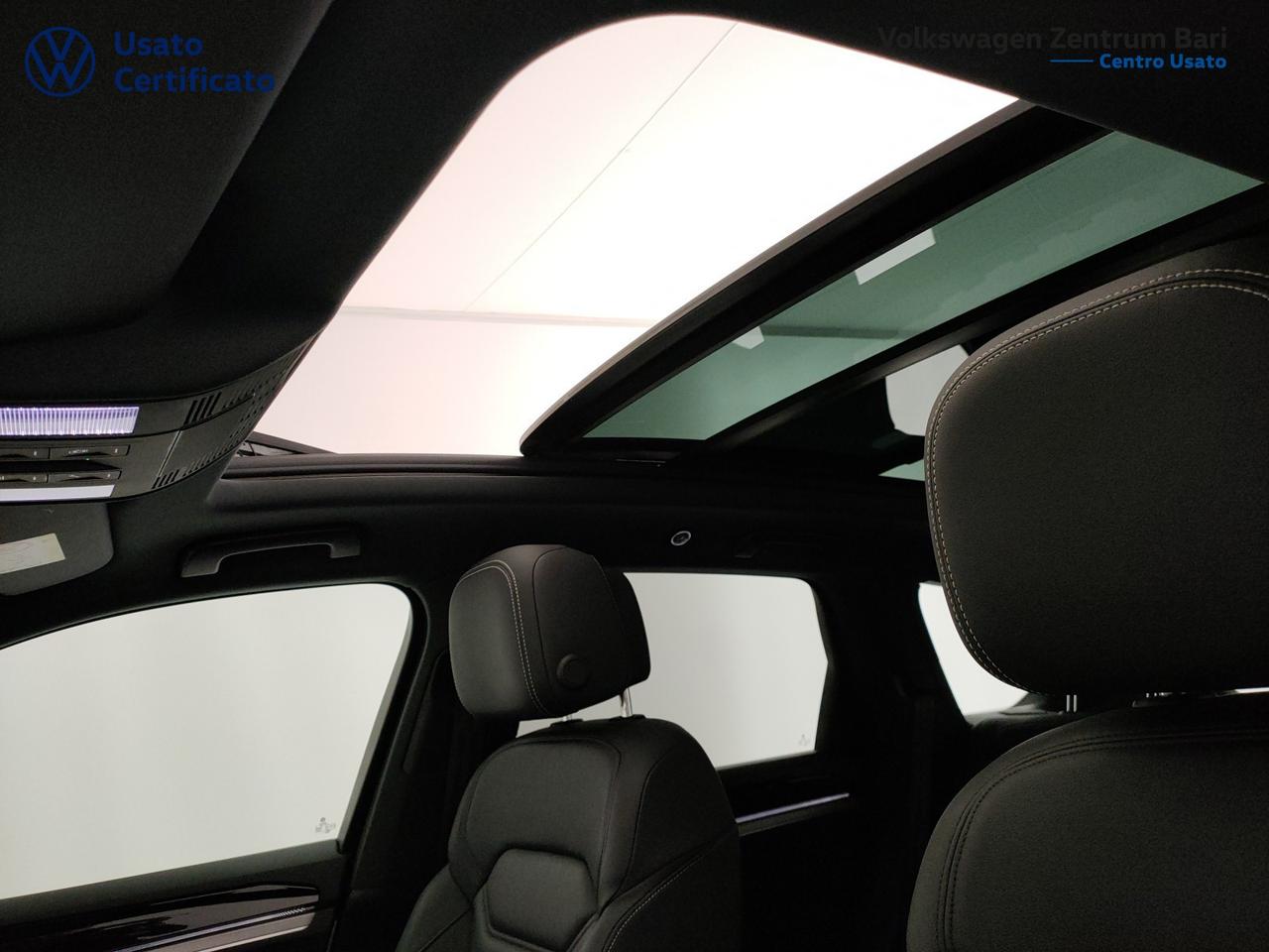 Volkswagen Touareg 3.0 v6 tdi elegance r-line exterior pack 231cv tiptronic