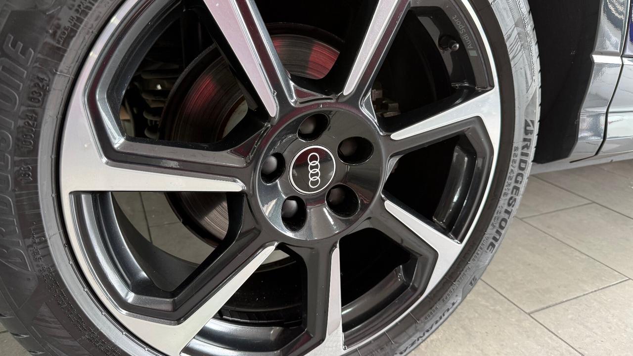 AUDI Q3 SPORTBACK S LINE QUATTRO IDENTITY BLACK