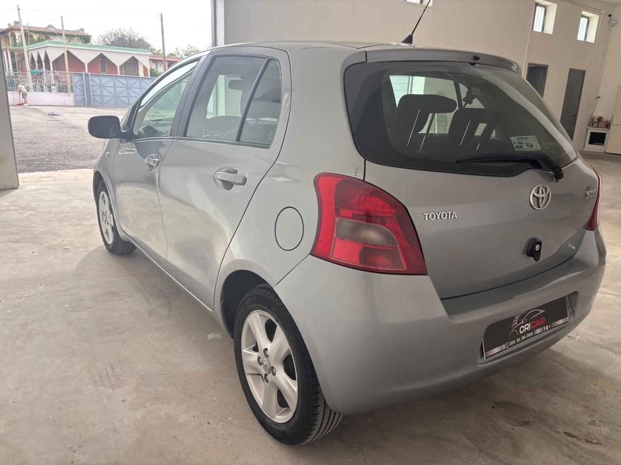 Toyota Yaris 1.0 5 porte