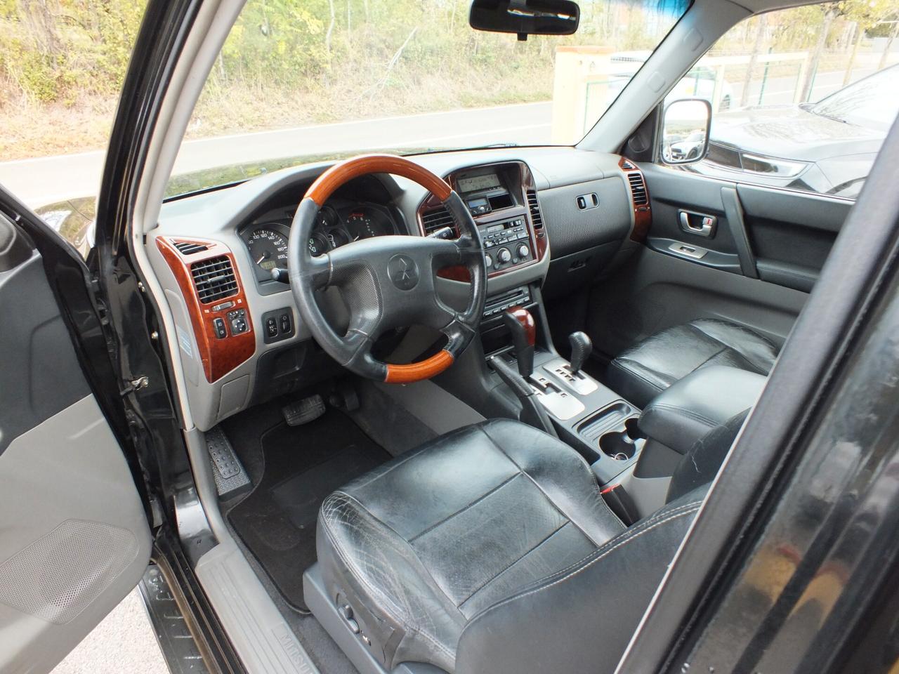 MITSUBISHI PAJERO 3.2 16V DI-D CORTO GLX