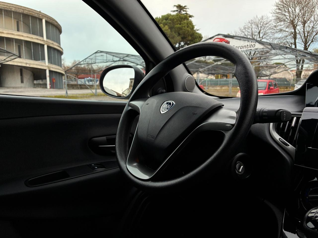 Lancia Ypsilon 1.2 69 CV GPL Ecochic Elefantino