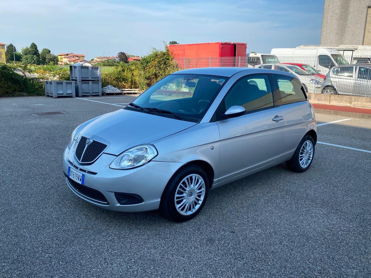 Lancia Ypsilon 1.2 Versus
