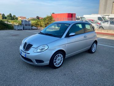 Lancia Ypsilon 1.2 Versus