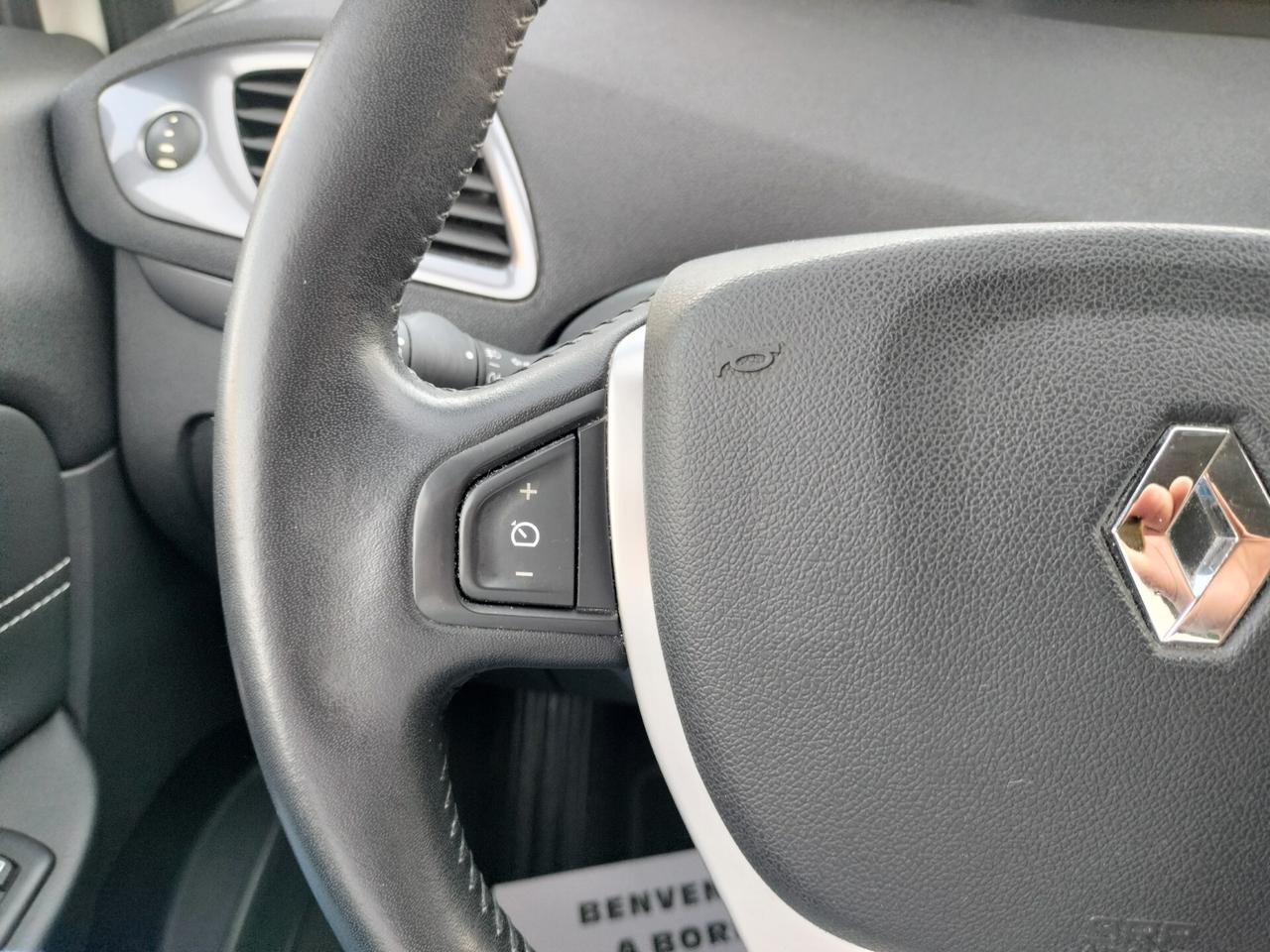 Renault Scenic Scénic XMod 1.5 dCi 110CV EDC Limited Cross