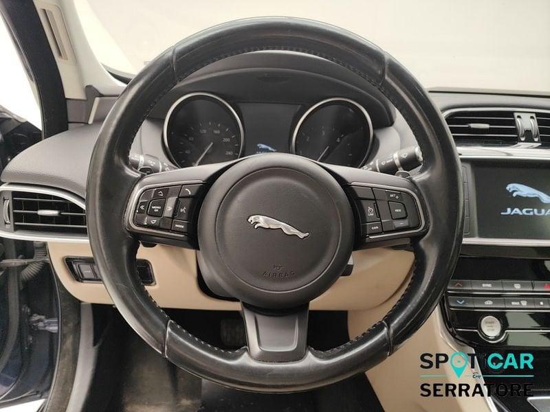 Jaguar XE 2.0d Launch edition 180cv auto